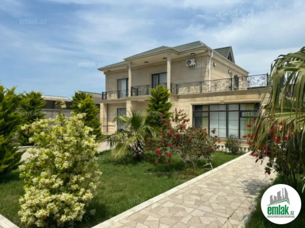 Satılır 5 otaqlı həyət evi 350 m²