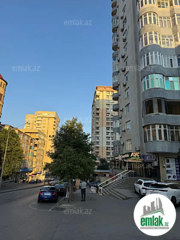 Satılır 2 otaqlı yeni tikili 85.6 m²