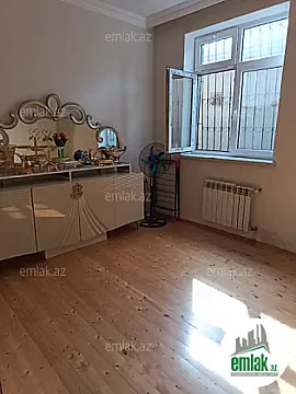 Satılır 4 otaqlı həyət evi 135 m² — Bakı 4 otaq 135.00 m²