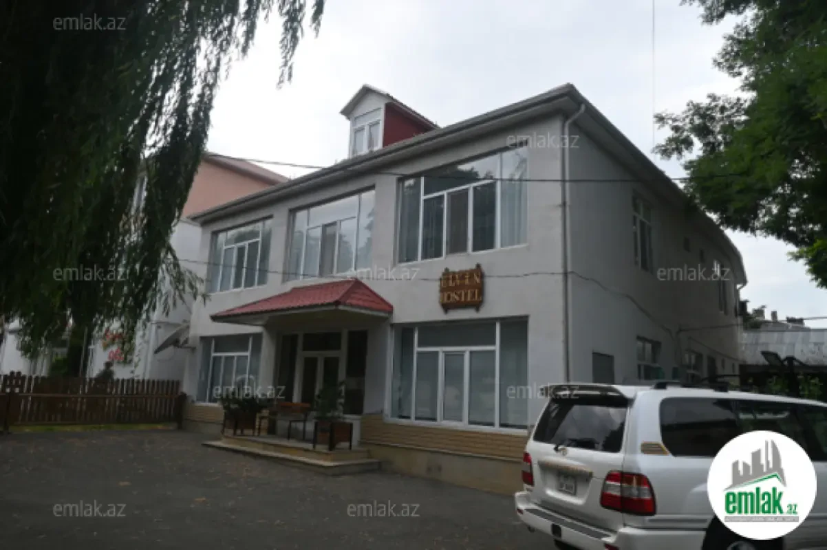 Satılır 10 otaqlı obyekt 378 m²