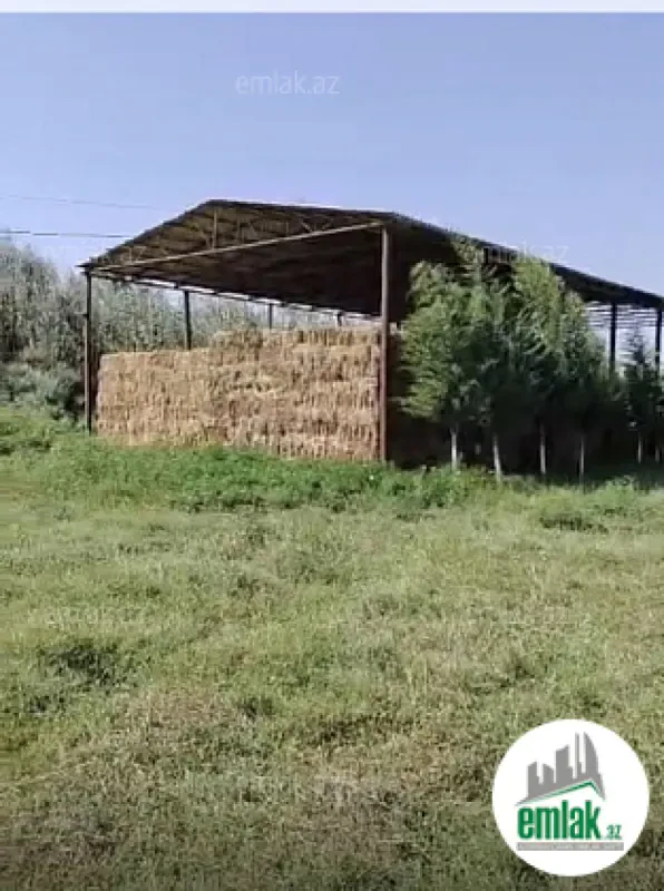 Satılır 10 otaqlı obyekt 1000 m²