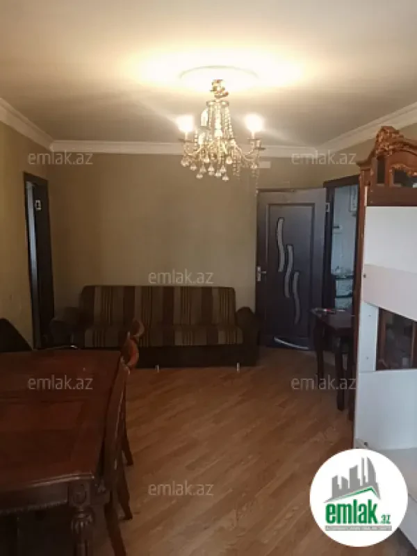 Satılır 2 otaqlı köhnə tikili 50 m²