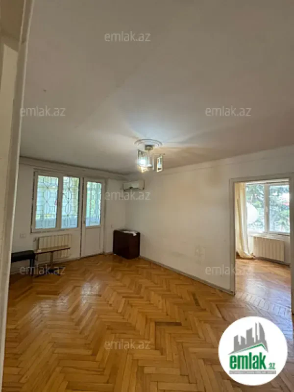 Satılır 2 otaqlı köhnə tikili 40 m²