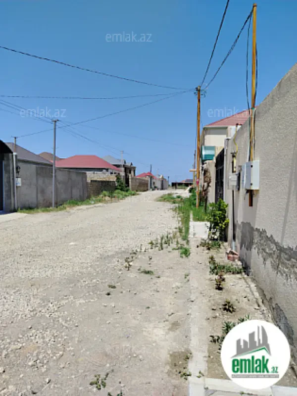 Satılır 4 otaqlı həyət evi 2.8 m²