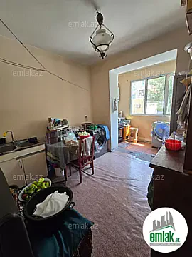 Satılır 4 otaqlı köhnə tikili 100 m² — Bakı 4 otaq 100.00 m²