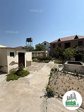 Satılır 7 otaqlı həyət evi 200 m² — Bakı 7 otaq 200.00 m²