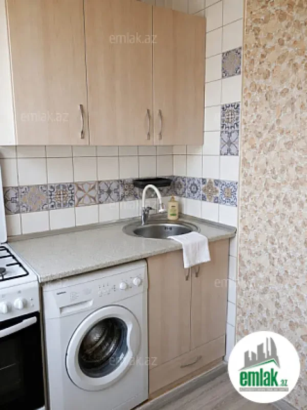 Satılır 2 otaqlı köhnə tikili 40 m²