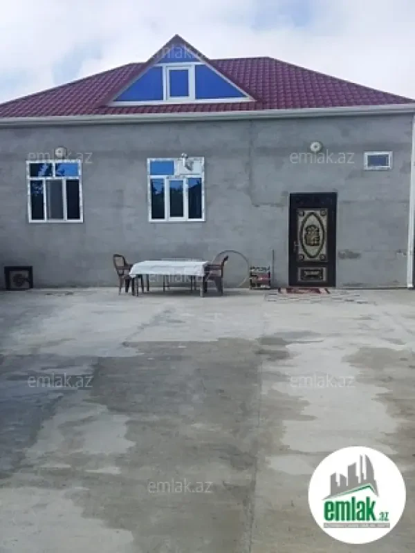 Satılır 4 otaqlı həyət evi 120 m²