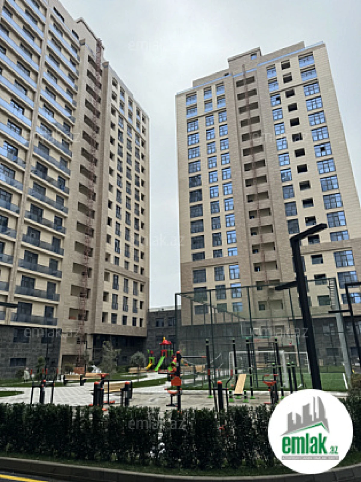 Satılır 2 otaqlı yeni tikili 97.6 m²