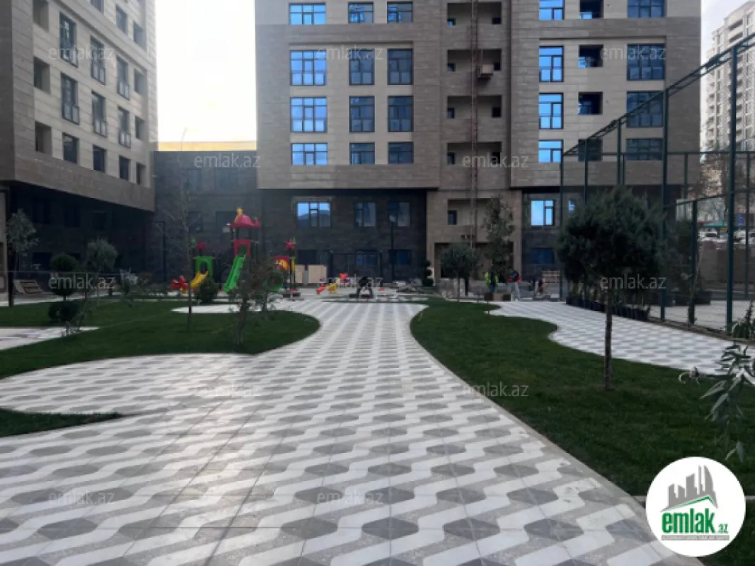 Satılır 4 otaqlı yeni tikili 154.5 m²