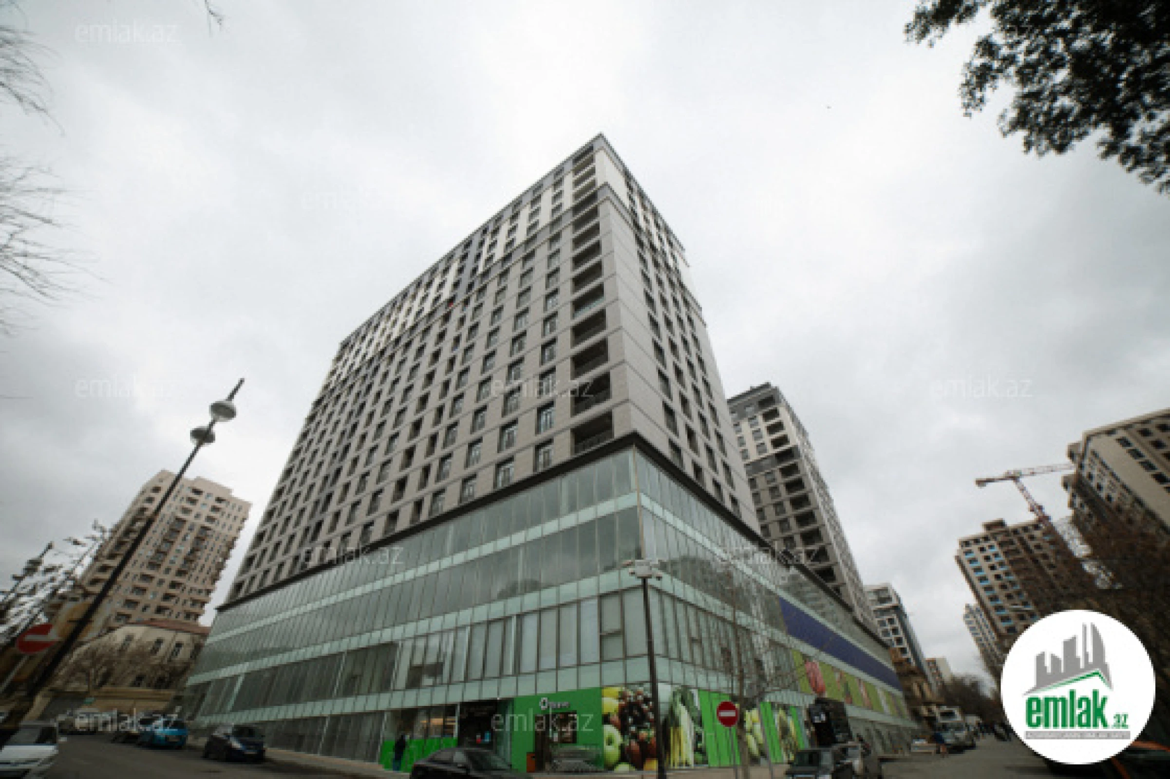 Satılır 3 otaqlı yeni tikili 145 m²