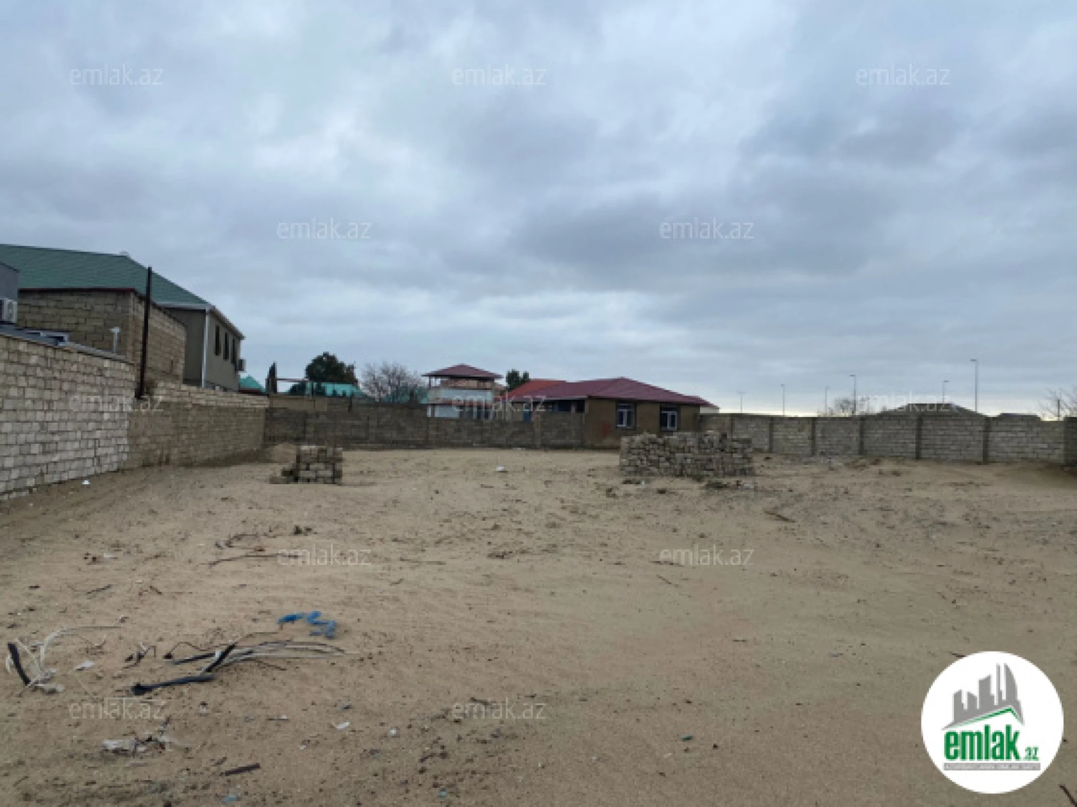 Satılır torpaq sahəsi 15 m²