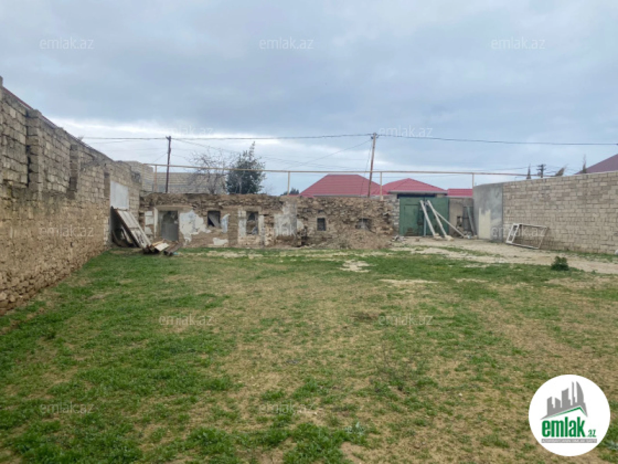 Satılır torpaq sahəsi 10 m²