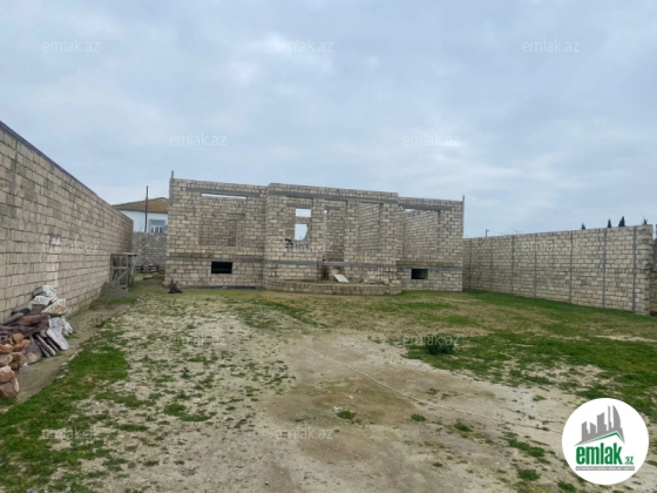 Satılır torpaq sahəsi 10 m²