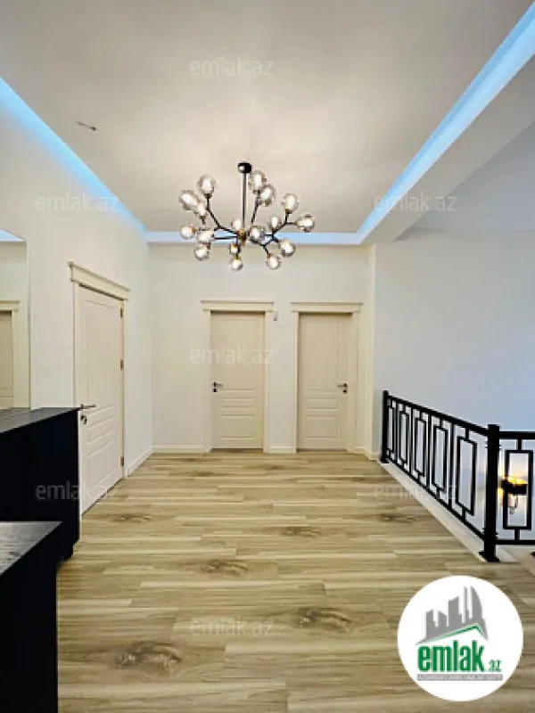 Satılır 6 otaqlı mənzil 280 m²