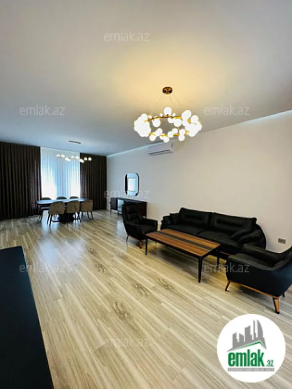 Satılır 6 otaqlı mənzil 280 m²