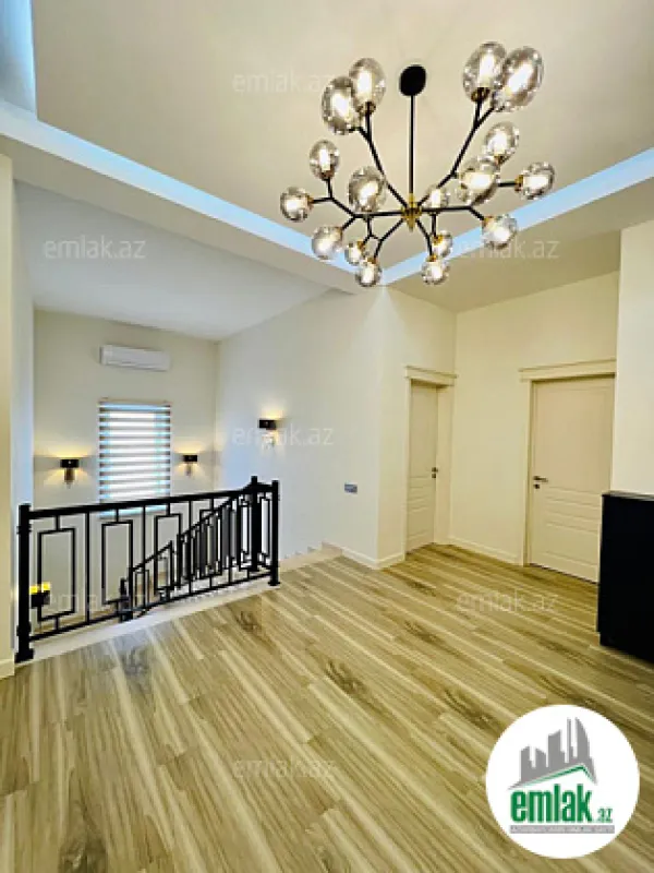 Satılır 6 otaqlı mənzil 280 m²