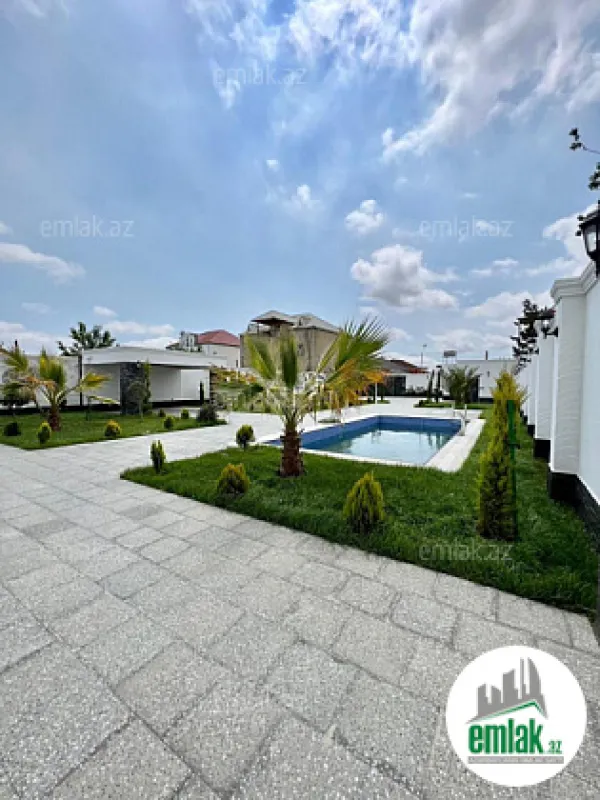 Satılır 6 otaqlı mənzil 280 m²