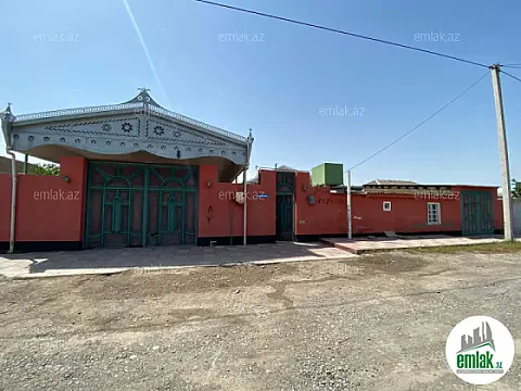 Satılır 6 otaqlı həyət evi 500 m² — Bakı 6 otaq 500.00 m²