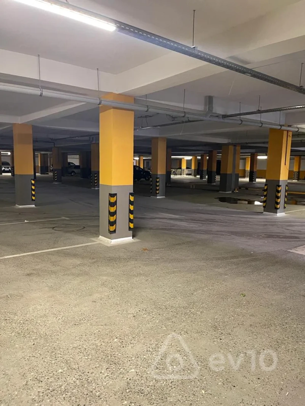 Satılır 4 otaqlı yeni tikili 215 m²