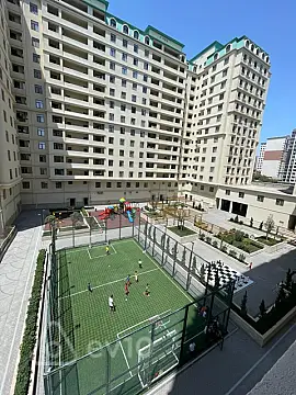 Satılır 5 otaqlı yeni tikili 255 m²