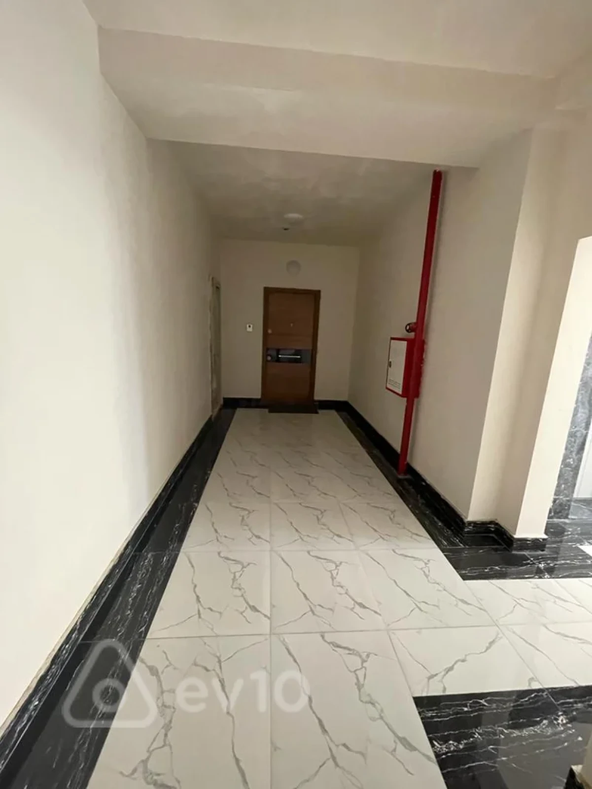 Satılır 5 otaqlı yeni tikili 255 m²