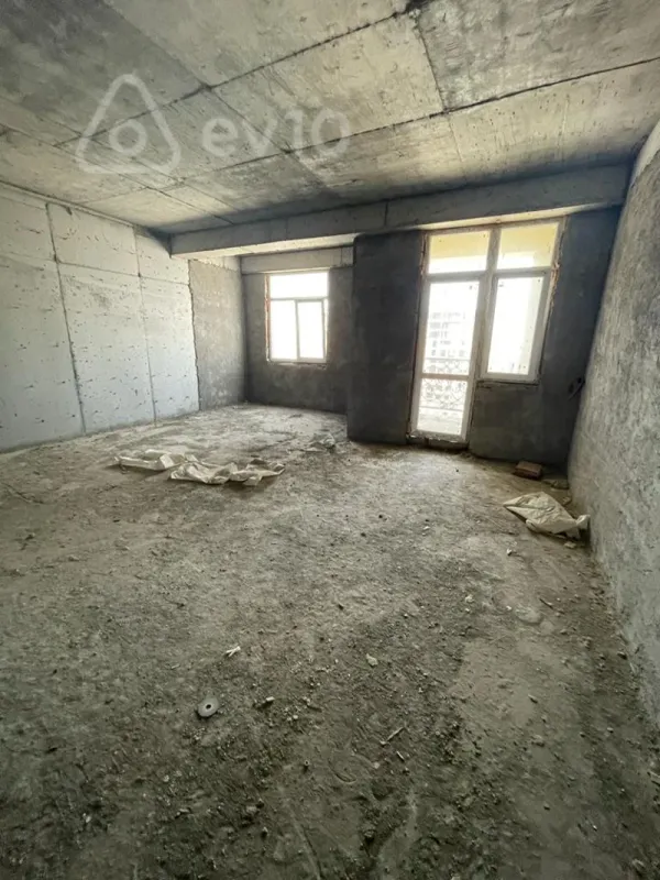 Satılır 5 otaqlı yeni tikili 255 m²