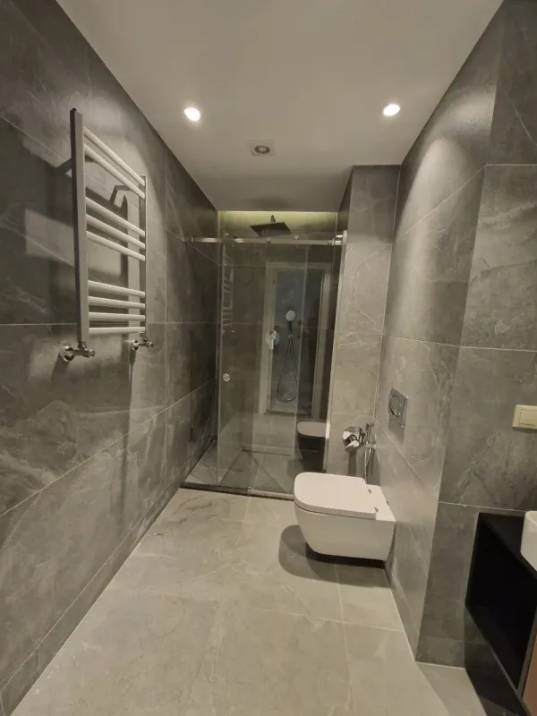 Kirayə verilir 3 otaqlı yeni tikili 100 m²