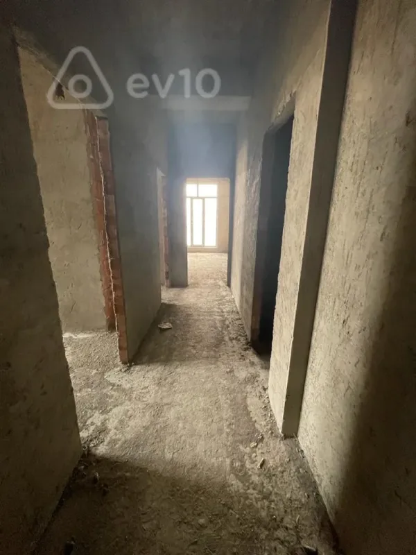 Satılır 4 otaqlı yeni tikili 155 m²