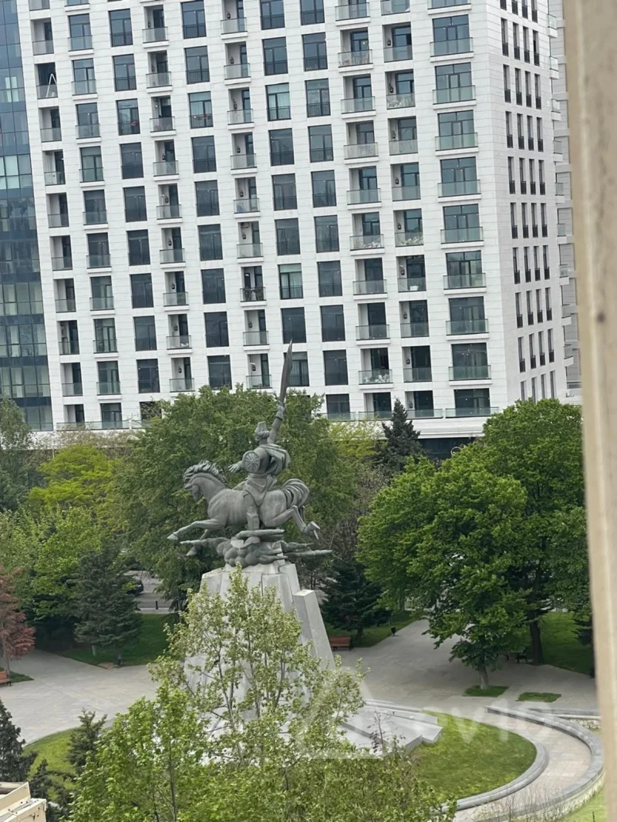 Satılır 4 otaqlı yeni tikili 155 m²