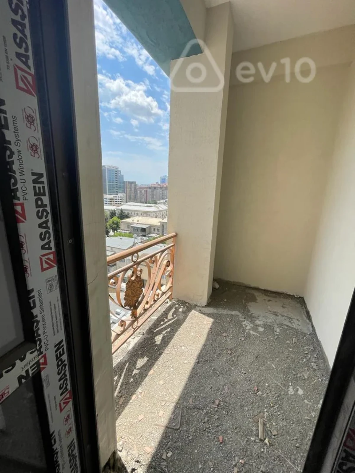 Satılır 4 otaqlı yeni tikili 155 m²