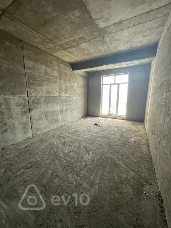 Satılır 4 otaqlı yeni tikili 155 m²