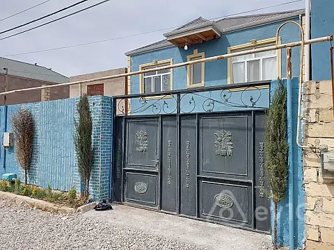 Satılır 3 otaqlı həyət evi 144 m²