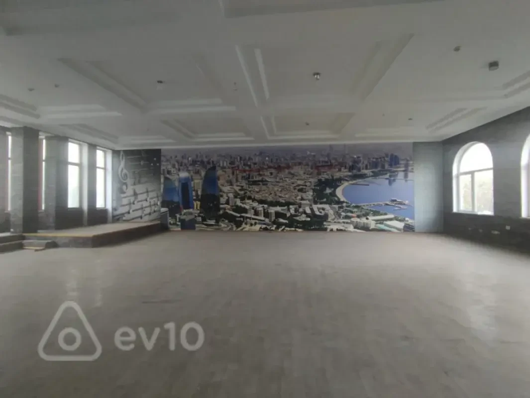 Kirayə verilir mənzil 768 m²