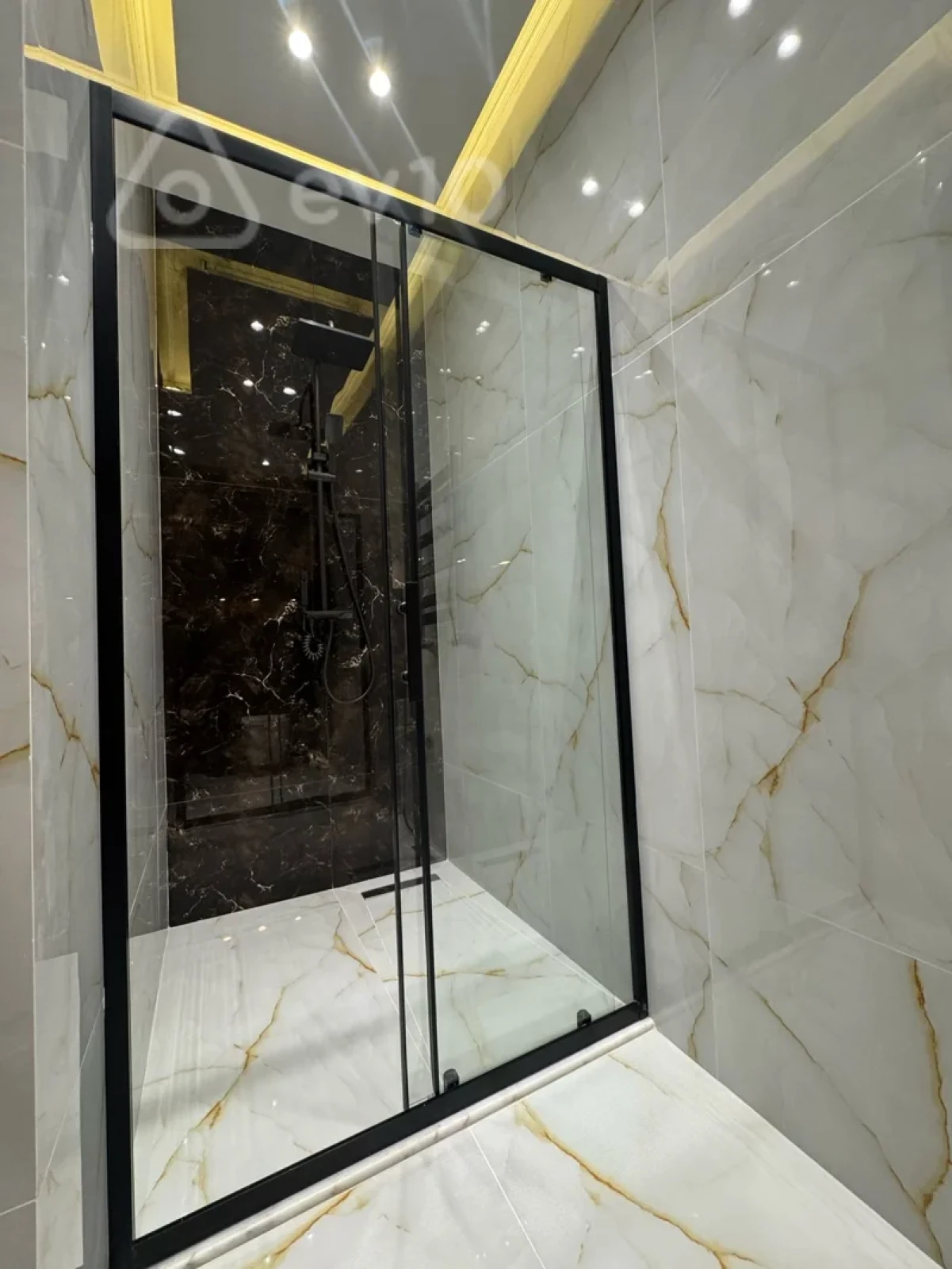 Satılır 2 otaqlı yeni tikili 90 m²