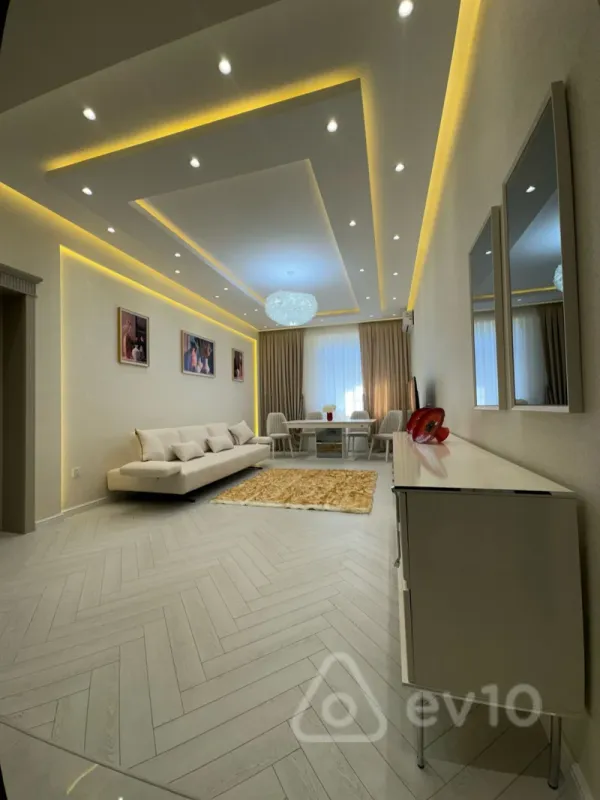 Satılır 2 otaqlı yeni tikili 90 m²