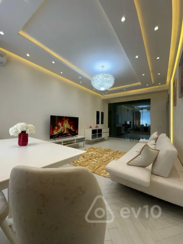 Satılır 2 otaqlı yeni tikili 90 m²