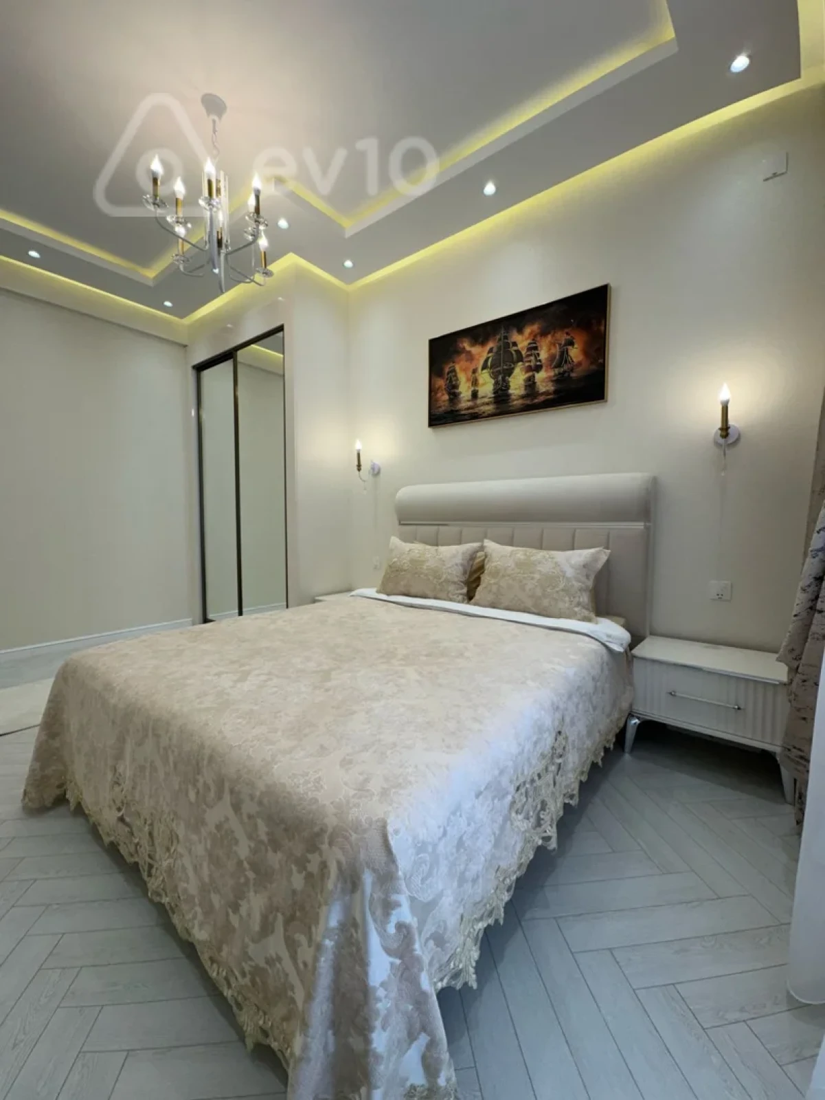 Satılır 2 otaqlı yeni tikili 90 m²