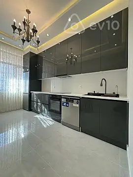 Satılır 2 otaqlı yeni tikili 90 m²