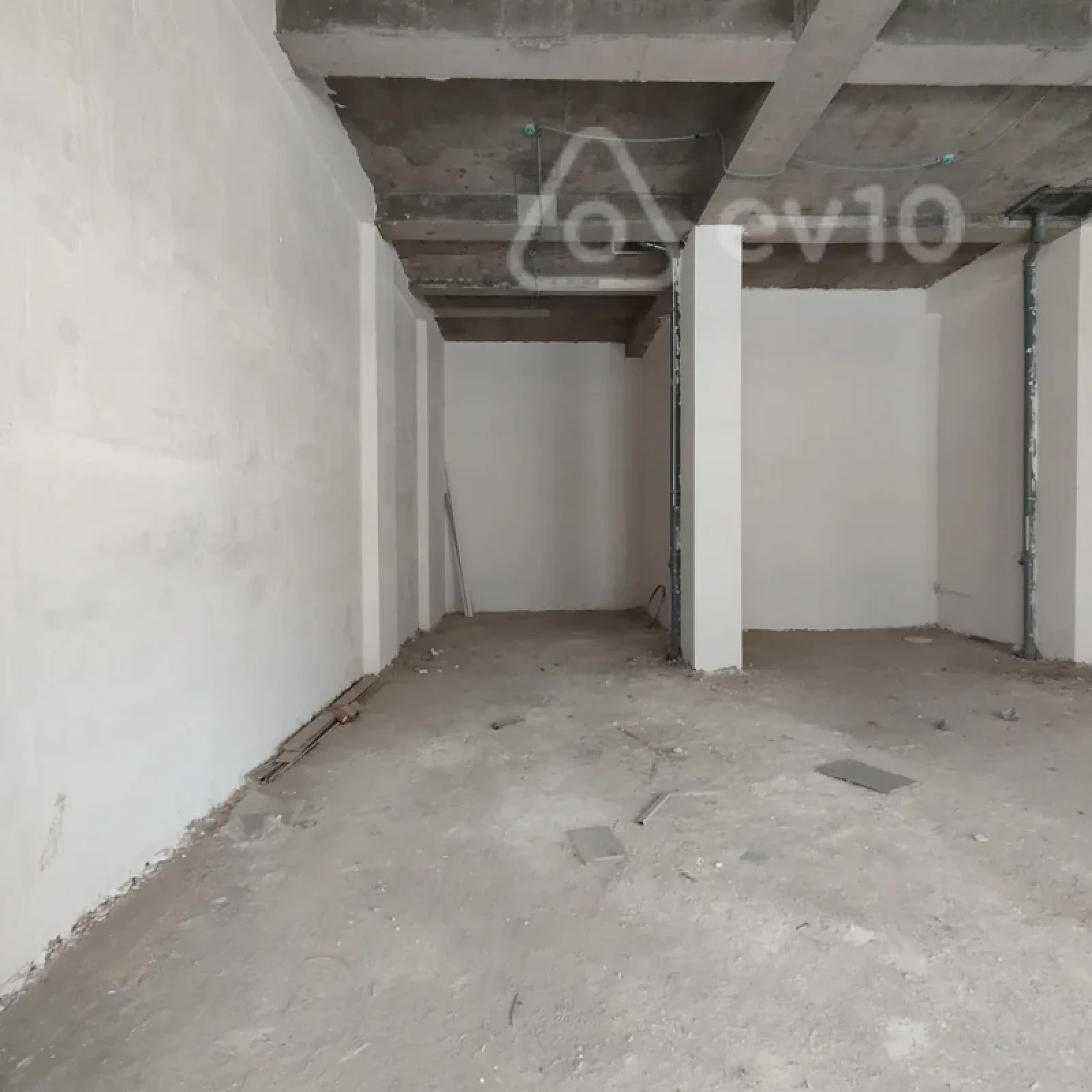 Kirayə verilir mənzil 186 m²