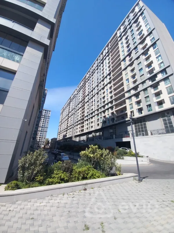 Satılır 4 otaqlı yeni tikili 127 m²