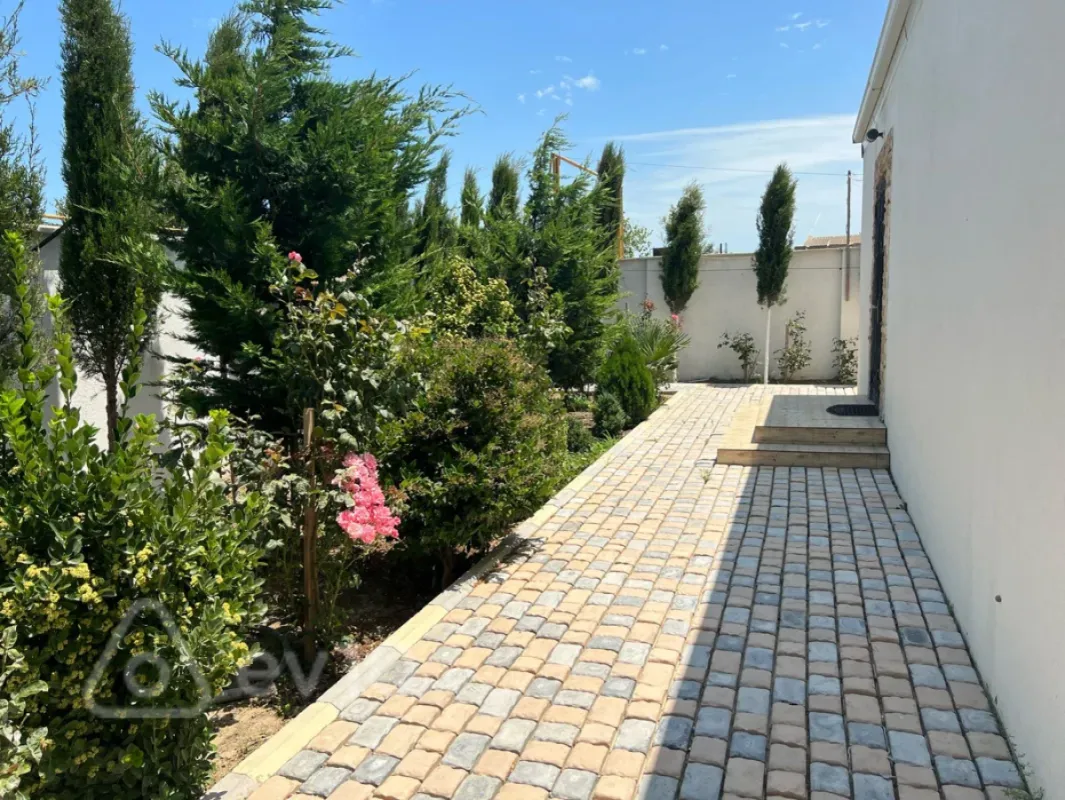 Kirayə verilir 4 otaqlı həyət evi 150 m²