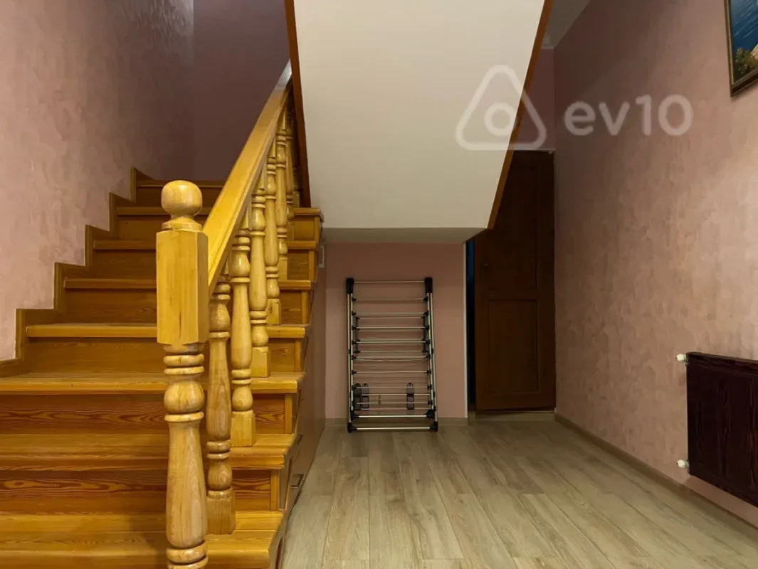 Kirayə verilir 4 otaqlı həyət evi 150 m²