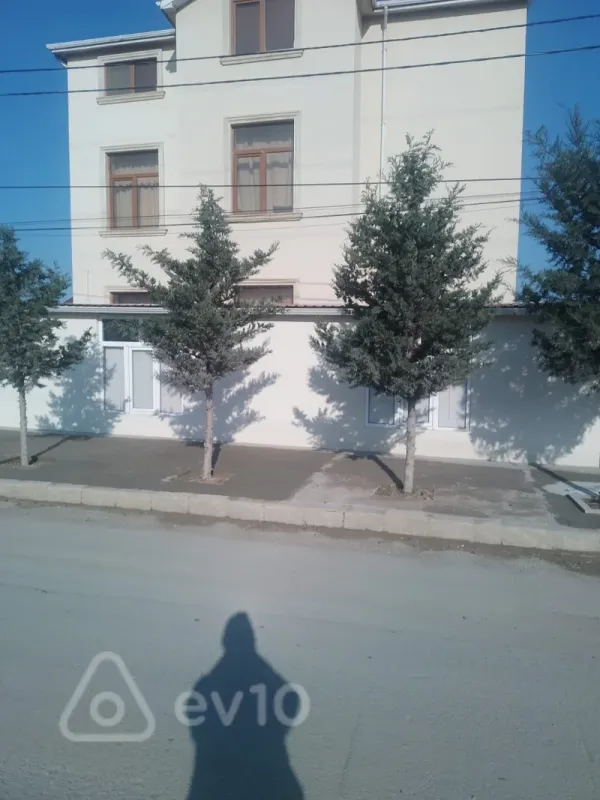 Kirayə verilir mənzil 100 m²