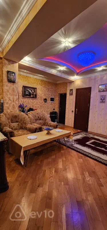 Kirayə verilir 3 otaqlı yeni tikili 124 m²