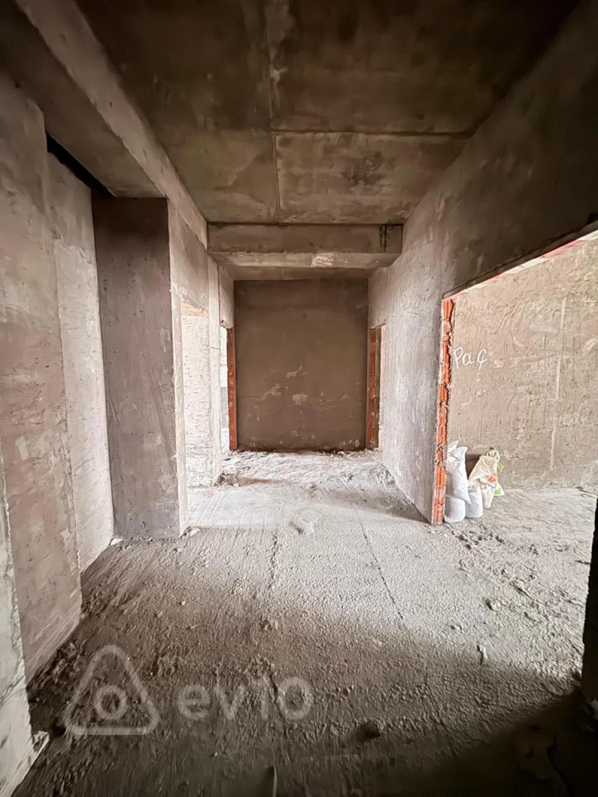 Satılır 4 otaqlı yeni tikili 138 m²