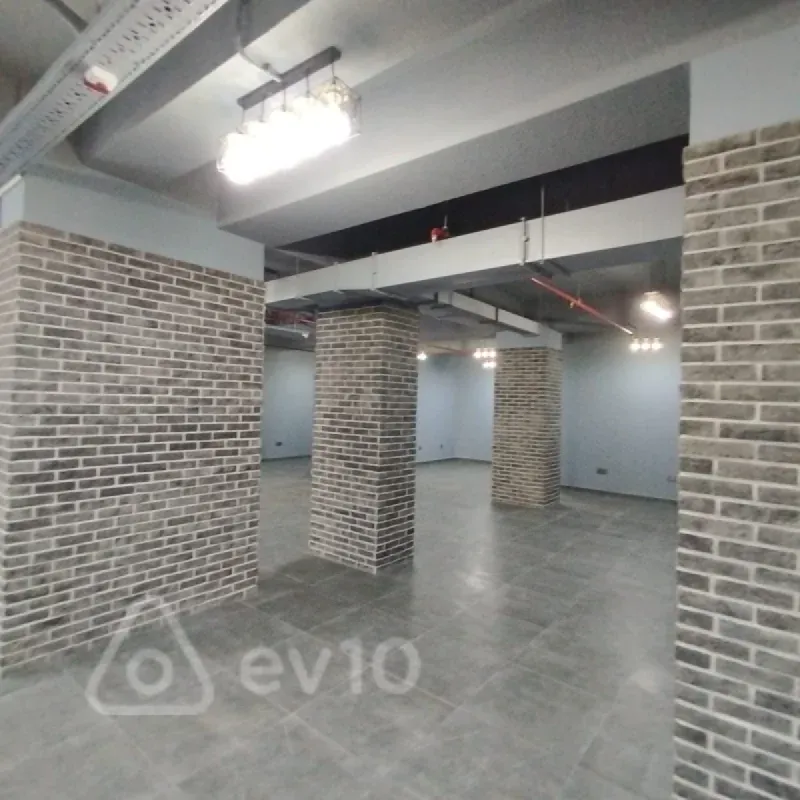 Kirayə verilir mənzil 465 m²