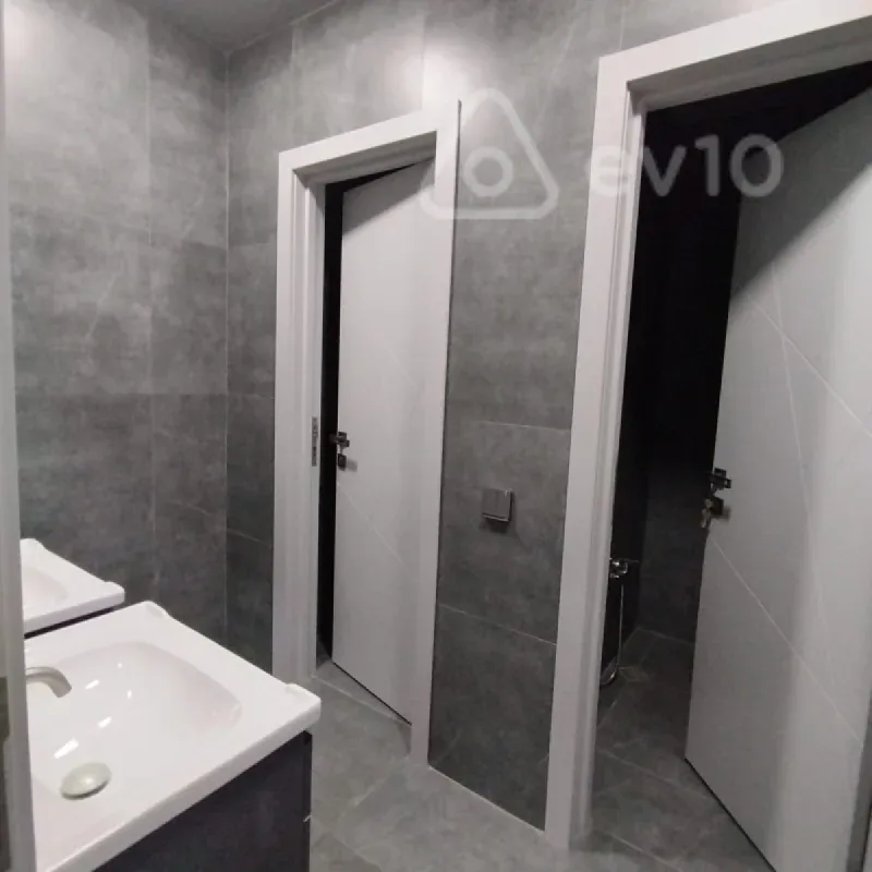 Kirayə verilir mənzil 465 m²