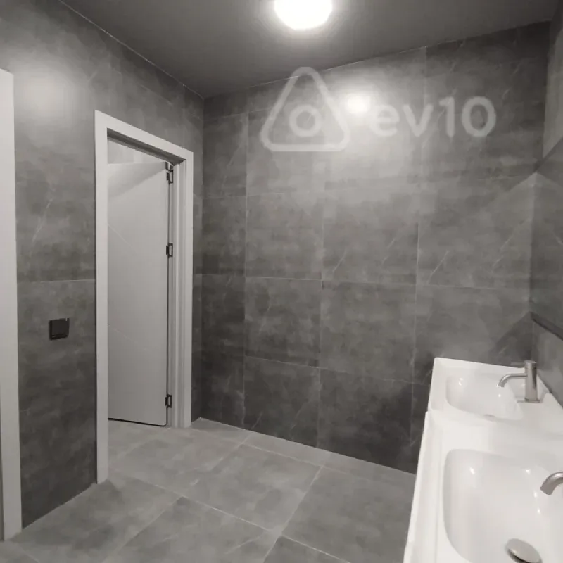 Kirayə verilir mənzil 465 m²