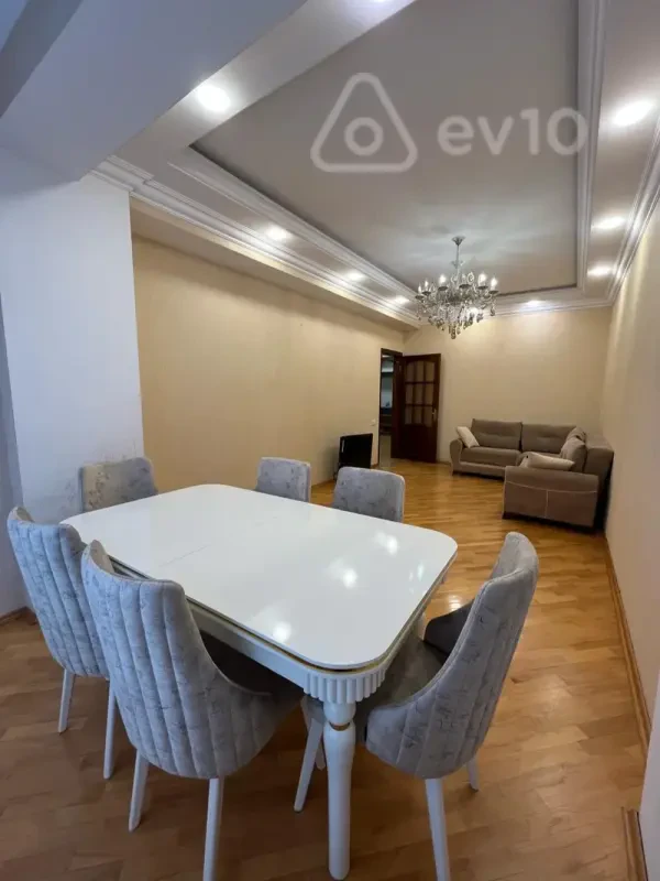 Kirayə verilir 2 otaqlı yeni tikili 90 m²